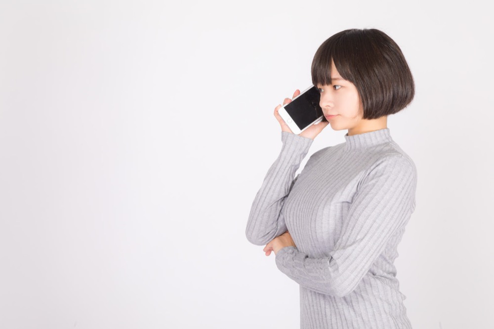 ビデオ通話で笑顔で話す様子